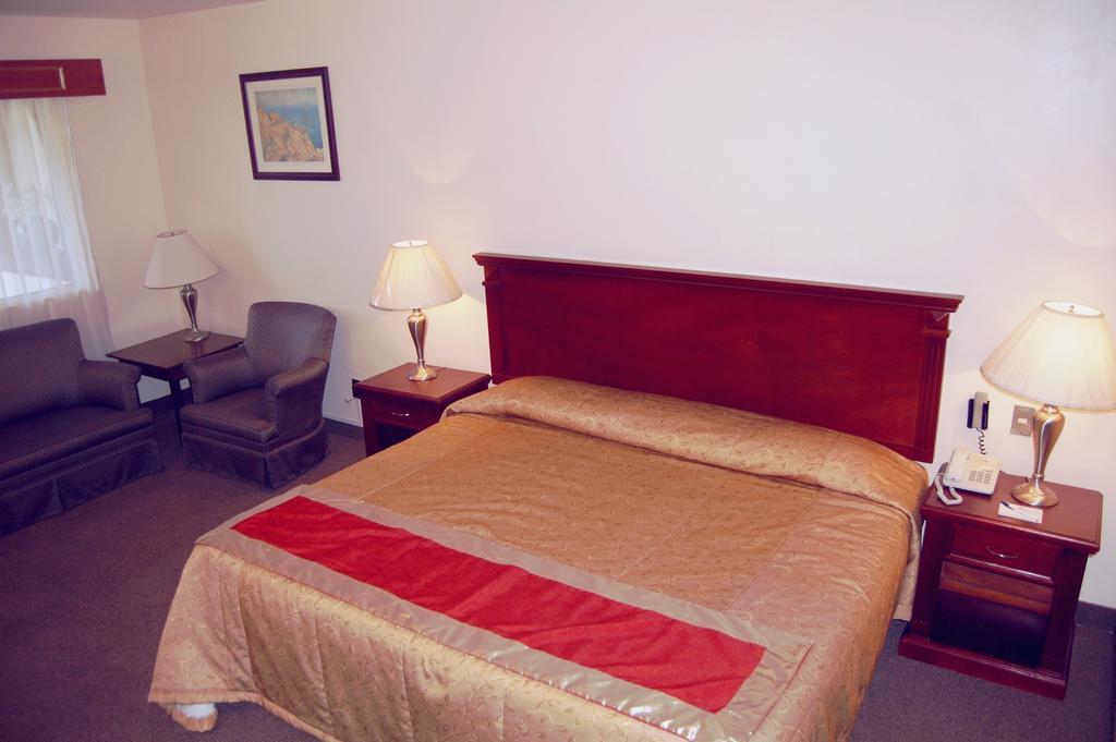 Real De Minas San Luis Potosi Hotel Room photo