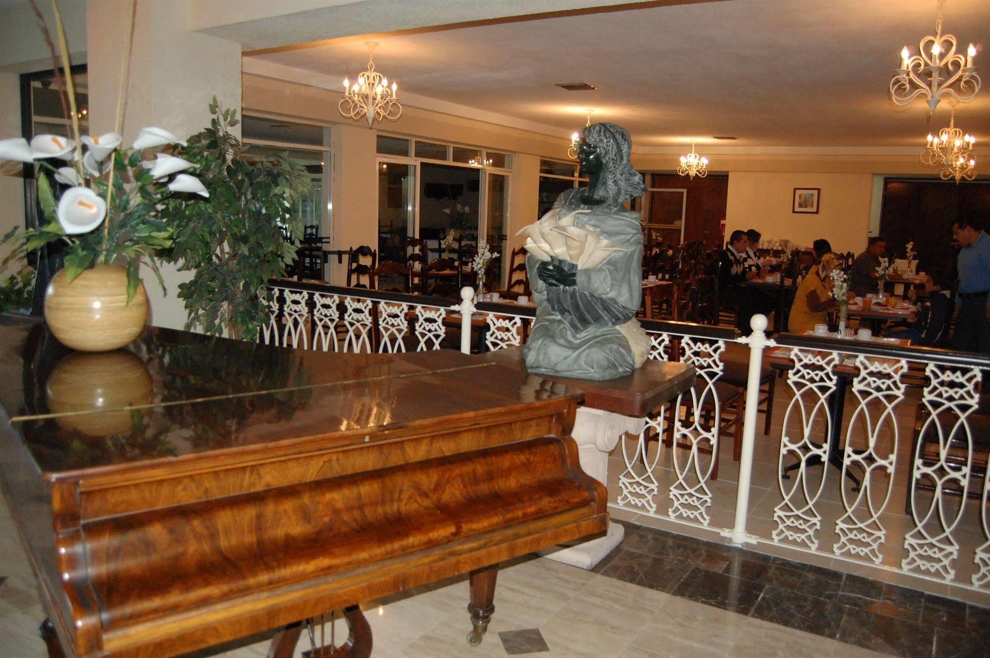 Real De Minas San Luis Potosi Hotel Exterior photo